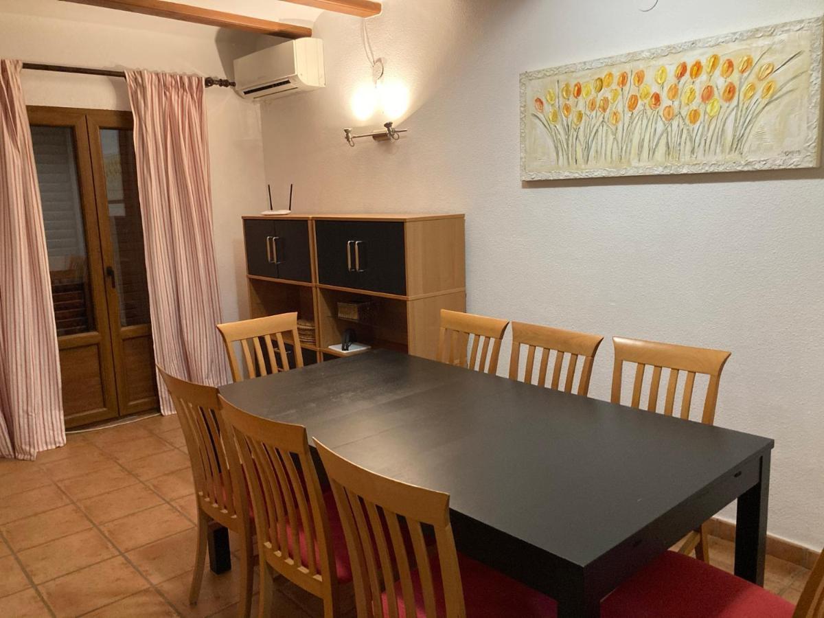 Chalet Adosado En Urbanizacion Con Precioso Jardin Denia Eksteriør bilde