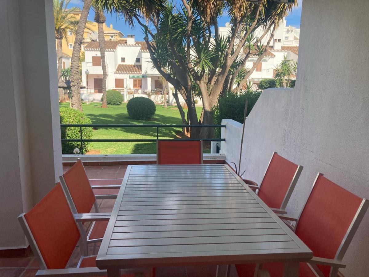 Chalet Adosado En Urbanizacion Con Precioso Jardin Denia Eksteriør bilde