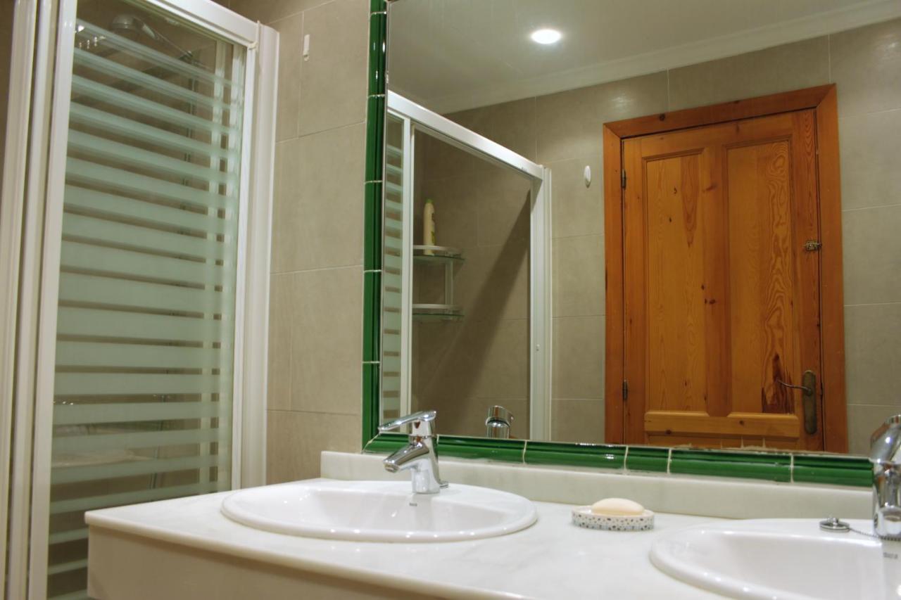 Chalet Adosado En Urbanizacion Con Precioso Jardin Denia Eksteriør bilde